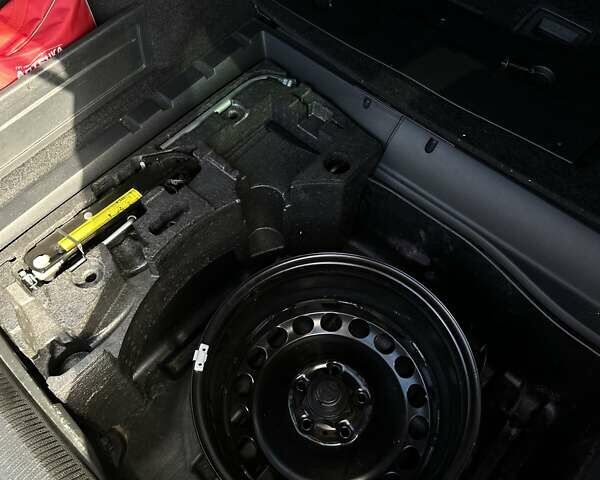 Черный Фольксваген Пассат, объемом двигателя 1.4 л и пробегом 221 тыс. км за 7100 $, фото 13 на Automoto.ua