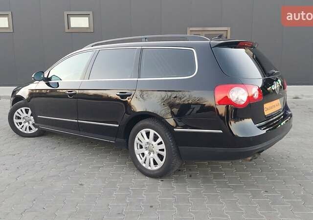 Черный Фольксваген Пассат, объемом двигателя 1.97 л и пробегом 239 тыс. км за 9222 $, фото 30 на Automoto.ua