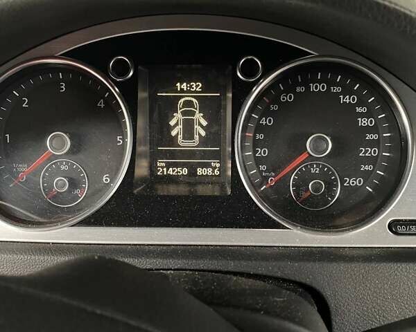 Чорний Фольксваген Пассат, об'ємом двигуна 2 л та пробігом 214 тис. км за 8900 $, фото 16 на Automoto.ua