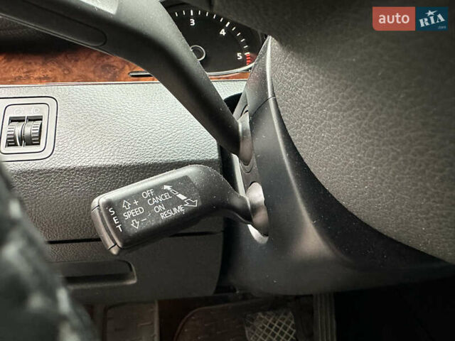 Черный Фольксваген Пассат, объемом двигателя 1.97 л и пробегом 235 тыс. км за 8499 $, фото 47 на Automoto.ua