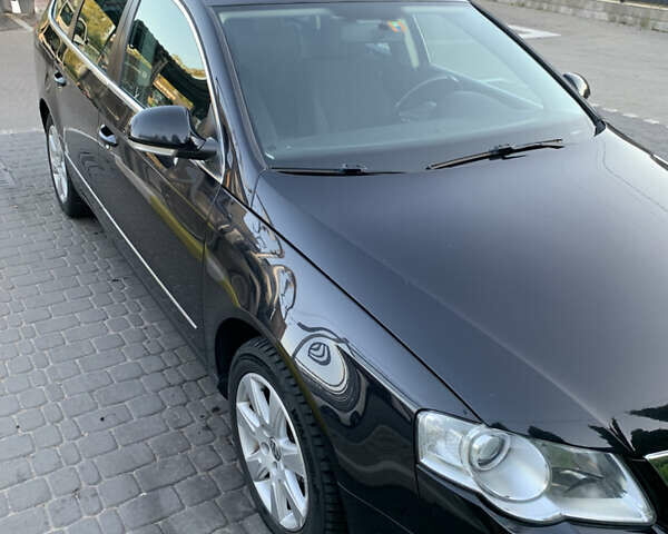 Черный Фольксваген Пассат, объемом двигателя 1.8 л и пробегом 176 тыс. км за 7350 $, фото 1 на Automoto.ua