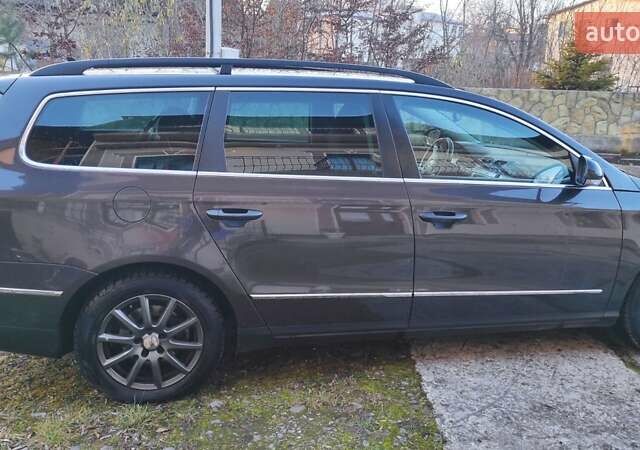 Черный Фольксваген Пассат, объемом двигателя 1.9 л и пробегом 280 тыс. км за 7900 $, фото 1 на Automoto.ua