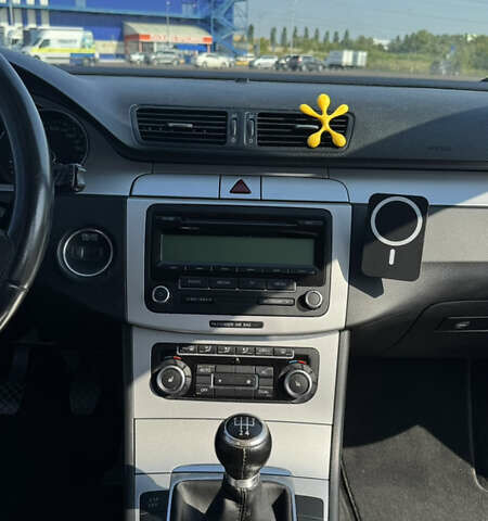 Чорний Фольксваген Пассат, об'ємом двигуна 1.97 л та пробігом 345 тис. км за 6000 $, фото 21 на Automoto.ua