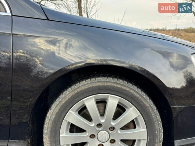 Черный Фольксваген Пассат, объемом двигателя 2 л и пробегом 336 тыс. км за 7200 $, фото 22 на Automoto.ua