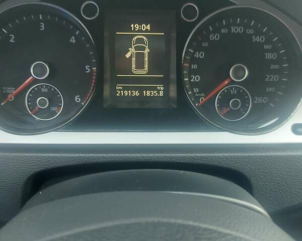 Фольксваген Пассат 2010 в Житомире на Automoto.ua Черный Фольксваген Пассат, объемом двигателя 1.97 л и пробегом 220 тыс. км за 8000 $, фото 10 на Automoto.ua