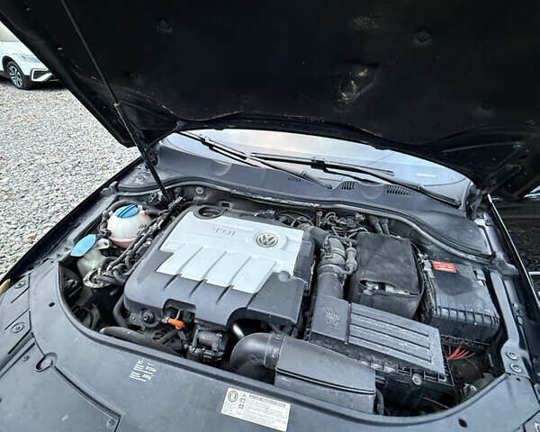 Черный Фольксваген Пассат, объемом двигателя 1.97 л и пробегом 285 тыс. км за 8599 $, фото 40 на Automoto.ua