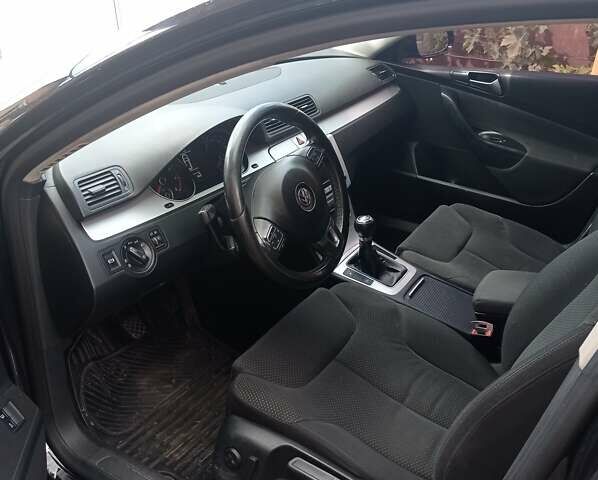 Чорний Фольксваген Пассат, об'ємом двигуна 1.4 л та пробігом 350 тис. км за 6500 $, фото 2 на Automoto.ua