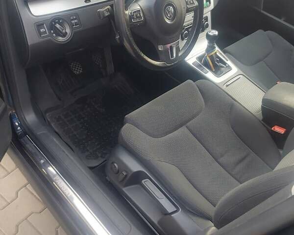 Фольксваген Пассат 2010 в Житомире на Automoto.ua Черный Фольксваген Пассат, объемом двигателя 1.97 л и пробегом 220 тыс. км за 8000 $, фото 8 на Automoto.ua