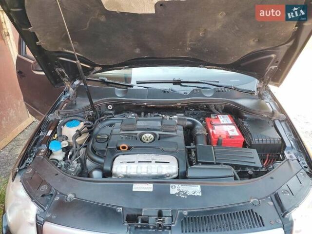 Черный Фольксваген Пассат, объемом двигателя 1.4 л и пробегом 280 тыс. км за 5500 $, фото 3 на Automoto.ua