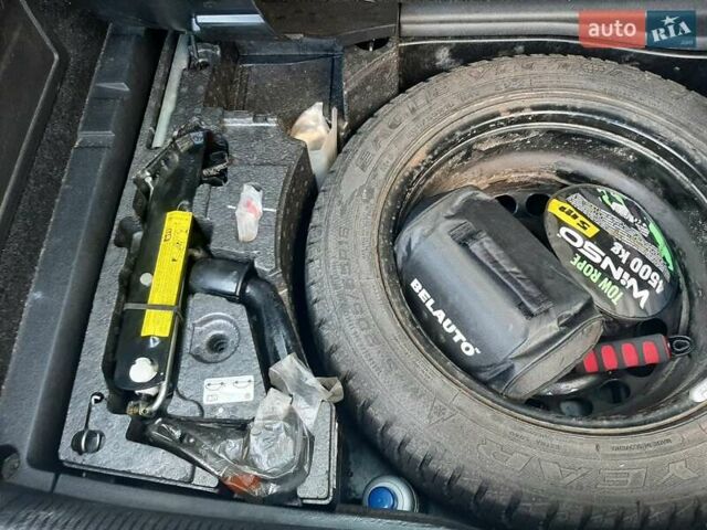 Черный Фольксваген Пассат, объемом двигателя 2 л и пробегом 328 тыс. км за 8000 $, фото 1 на Automoto.ua