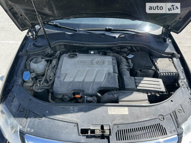 Чорний Фольксваген Пассат, об'ємом двигуна 1.97 л та пробігом 370 тис. км за 7900 $, фото 34 на Automoto.ua