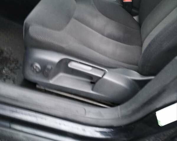 Черный Фольксваген Пассат, объемом двигателя 1.97 л и пробегом 326 тыс. км за 7500 $, фото 6 на Automoto.ua