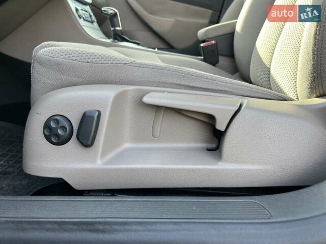 Черный Фольксваген Пассат, объемом двигателя 1.8 л и пробегом 324 тыс. км за 7900 $, фото 7 на Automoto.ua