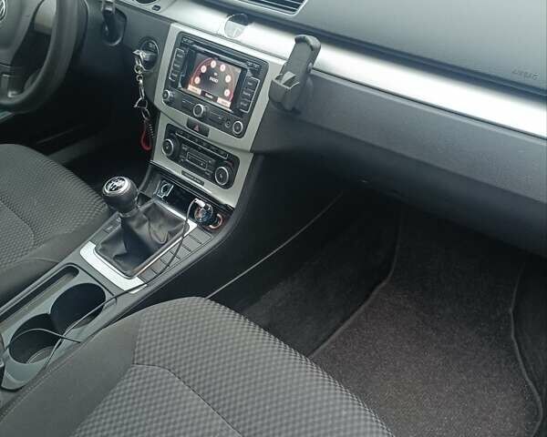 Чорний Фольксваген Пассат, об'ємом двигуна 1.39 л та пробігом 228 тис. км за 8300 $, фото 14 на Automoto.ua