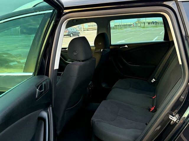 Чорний Фольксваген Пассат, об'ємом двигуна 1.8 л та пробігом 210 тис. км за 7900 $, фото 7 на Automoto.ua