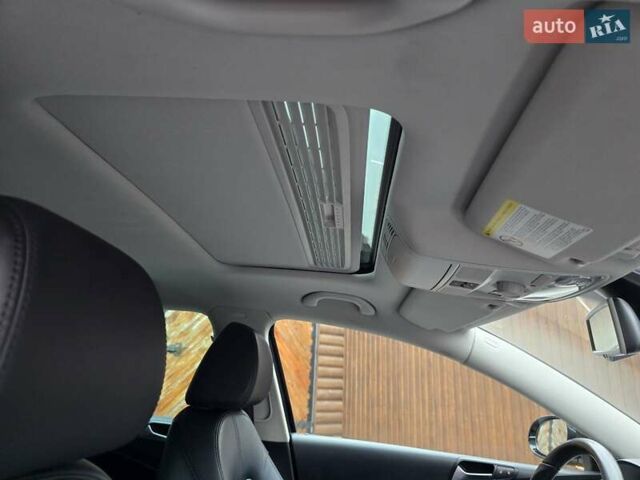 Черный Фольксваген Пассат, объемом двигателя 2 л и пробегом 225 тыс. км за 8800 $, фото 114 на Automoto.ua