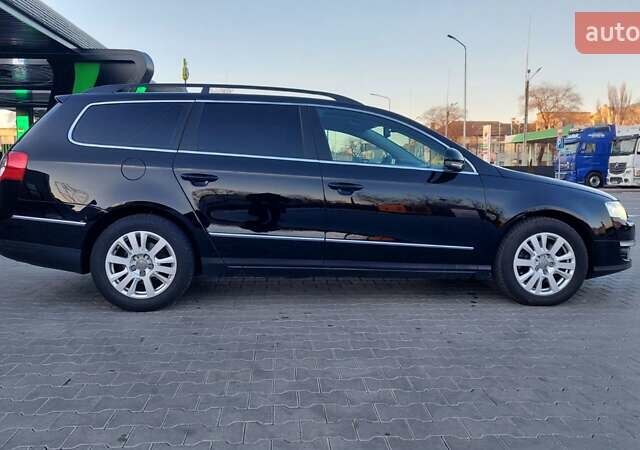 Черный Фольксваген Пассат, объемом двигателя 1.97 л и пробегом 239 тыс. км за 9222 $, фото 7 на Automoto.ua