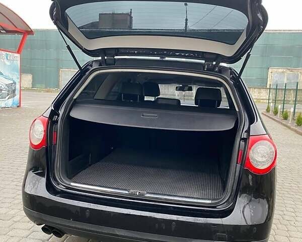 Чорний Фольксваген Пассат, об'ємом двигуна 2 л та пробігом 214 тис. км за 8900 $, фото 10 на Automoto.ua