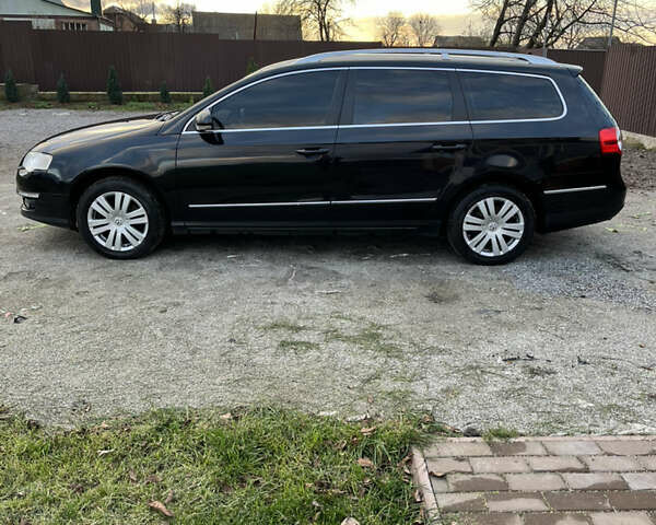 Черный Фольксваген Пассат, объемом двигателя 1.97 л и пробегом 345 тыс. км за 7400 $, фото 7 на Automoto.ua