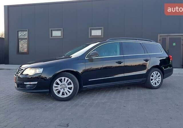 Черный Фольксваген Пассат, объемом двигателя 1.97 л и пробегом 239 тыс. км за 9222 $, фото 20 на Automoto.ua