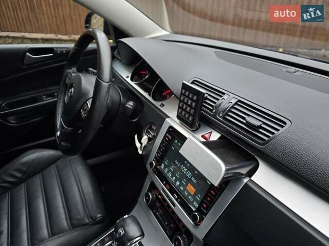 Черный Фольксваген Пассат, объемом двигателя 2 л и пробегом 225 тыс. км за 8800 $, фото 116 на Automoto.ua