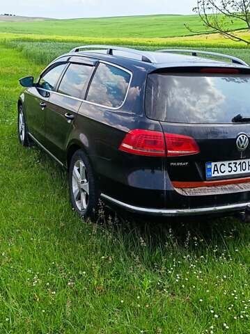 Чорний Фольксваген Пассат, об'ємом двигуна 1.39 л та пробігом 322 тис. км за 7000 $, фото 4 на Automoto.ua