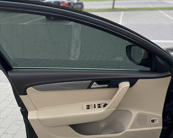 Черный Фольксваген Пассат, объемом двигателя 2 л и пробегом 322 тыс. км за 10900 $, фото 16 на Automoto.ua