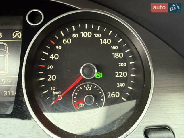 Черный Фольксваген Пассат, объемом двигателя 2 л и пробегом 291 тыс. км за 10800 $, фото 13 на Automoto.ua