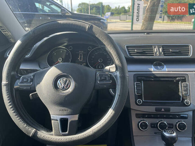 Черный Фольксваген Пассат, объемом двигателя 1.97 л и пробегом 130 тыс. км за 10000 $, фото 21 на Automoto.ua