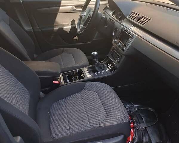 Черный Фольксваген Пассат, объемом двигателя 2 л и пробегом 262 тыс. км за 10700 $, фото 8 на Automoto.ua