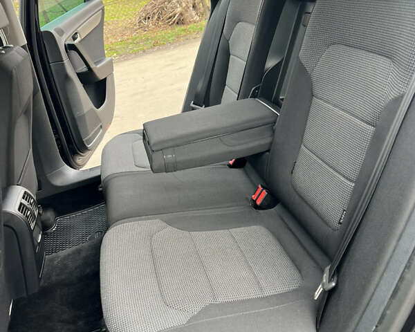 Чорний Фольксваген Пассат, об'ємом двигуна 1.97 л та пробігом 282 тис. км за 10799 $, фото 52 на Automoto.ua