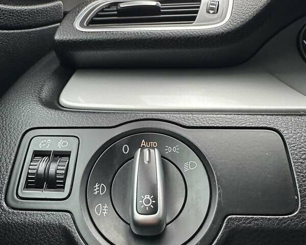 Черный Фольксваген Пассат, объемом двигателя 1.6 л и пробегом 317 тыс. км за 10200 $, фото 31 на Automoto.ua