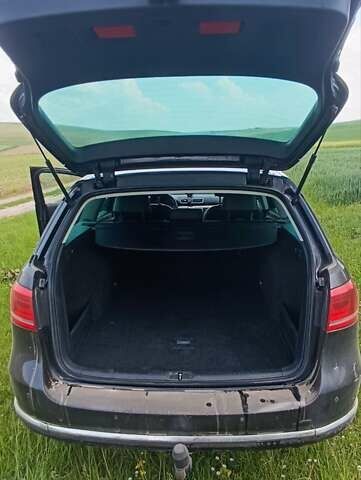 Чорний Фольксваген Пассат, об'ємом двигуна 1.39 л та пробігом 322 тис. км за 7000 $, фото 10 на Automoto.ua