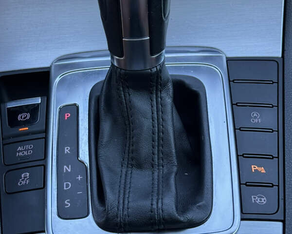 Черный Фольксваген Пассат, объемом двигателя 2 л и пробегом 343 тыс. км за 11400 $, фото 19 на Automoto.ua