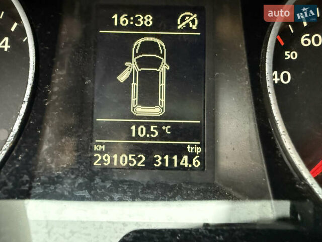 Черный Фольксваген Пассат, объемом двигателя 2 л и пробегом 291 тыс. км за 10800 $, фото 12 на Automoto.ua