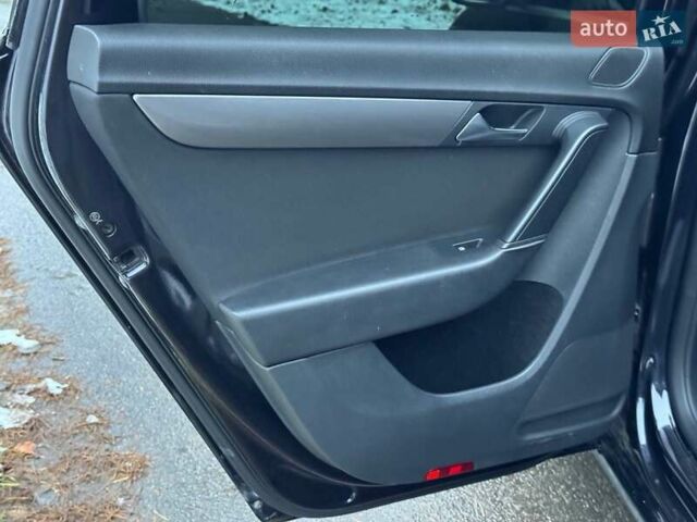 Черный Фольксваген Пассат, объемом двигателя 1.6 л и пробегом 278 тыс. км за 8400 $, фото 25 на Automoto.ua