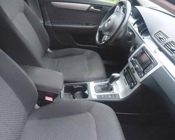 Черный Фольксваген Пассат, объемом двигателя 1.97 л и пробегом 299 тыс. км за 9300 $, фото 8 на Automoto.ua