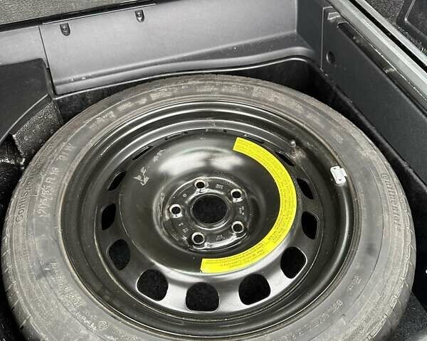 Черный Фольксваген Пассат, объемом двигателя 1.6 л и пробегом 317 тыс. км за 10200 $, фото 13 на Automoto.ua