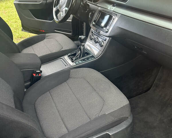 Черный Фольксваген Пассат, объемом двигателя 1.97 л и пробегом 321 тыс. км за 10200 $, фото 12 на Automoto.ua