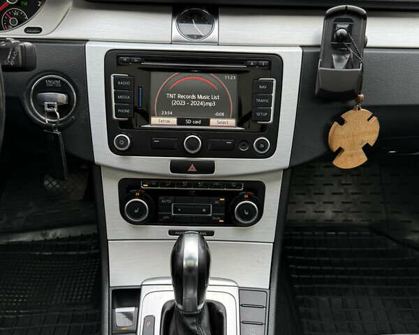 Чорний Фольксваген Пассат, об'ємом двигуна 1.97 л та пробігом 312 тис. км за 9999 $, фото 35 на Automoto.ua