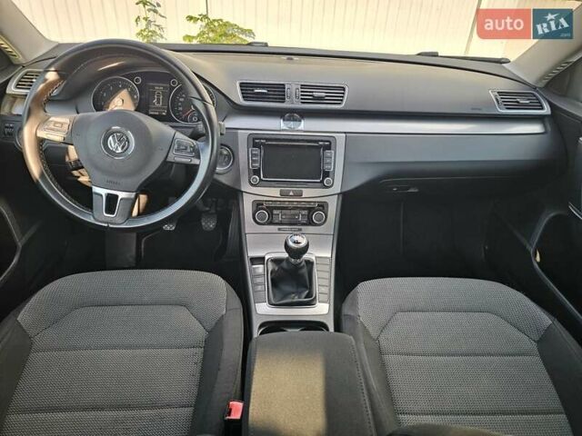 Чорний Фольксваген Пассат, об'ємом двигуна 1.8 л та пробігом 200 тис. км за 8900 $, фото 4 на Automoto.ua