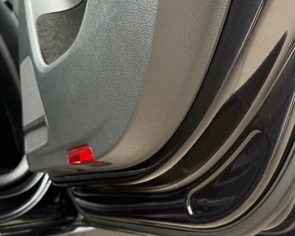 Чорний Фольксваген Пассат, об'ємом двигуна 1.97 л та пробігом 312 тис. км за 9999 $, фото 68 на Automoto.ua