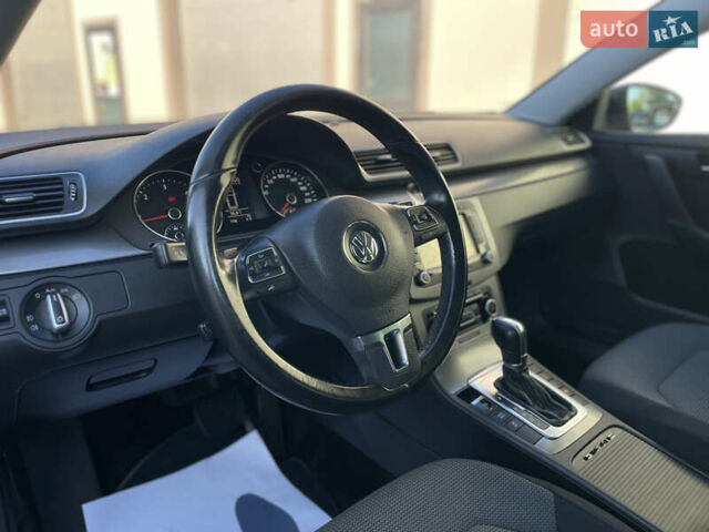 Черный Фольксваген Пассат, объемом двигателя 1.97 л и пробегом 258 тыс. км за 12150 $, фото 42 на Automoto.ua