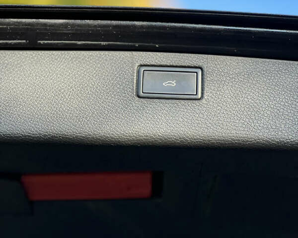 Черный Фольксваген Пассат, объемом двигателя 1.97 л и пробегом 283 тыс. км за 11500 $, фото 30 на Automoto.ua