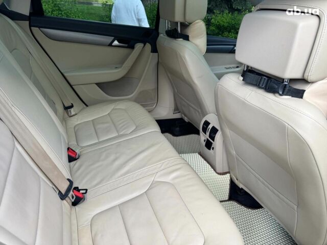 Черный Фольксваген Пассат, объемом двигателя 1.4 л и пробегом 350 тыс. км за 8490 $, фото 22 на Automoto.ua