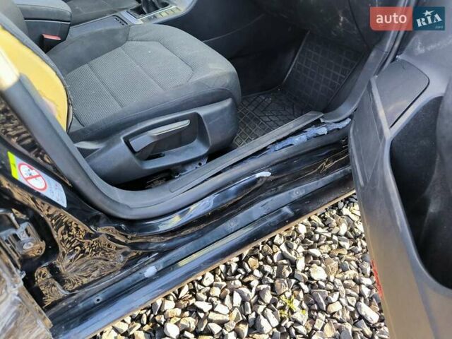 Чорний Фольксваген Пассат, об'ємом двигуна 2 л та пробігом 320 тис. км за 5800 $, фото 14 на Automoto.ua