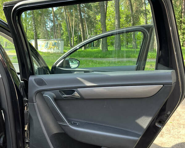 Черный Фольксваген Пассат, объемом двигателя 1.97 л и пробегом 280 тыс. км за 12200 $, фото 17 на Automoto.ua