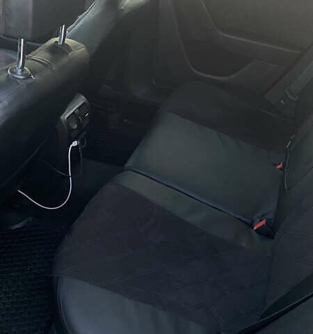 Черный Фольксваген Пассат, объемом двигателя 1.6 л и пробегом 290 тыс. км за 8600 $, фото 5 на Automoto.ua