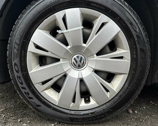 Черный Фольксваген Пассат, объемом двигателя 1.6 л и пробегом 317 тыс. км за 10200 $, фото 6 на Automoto.ua