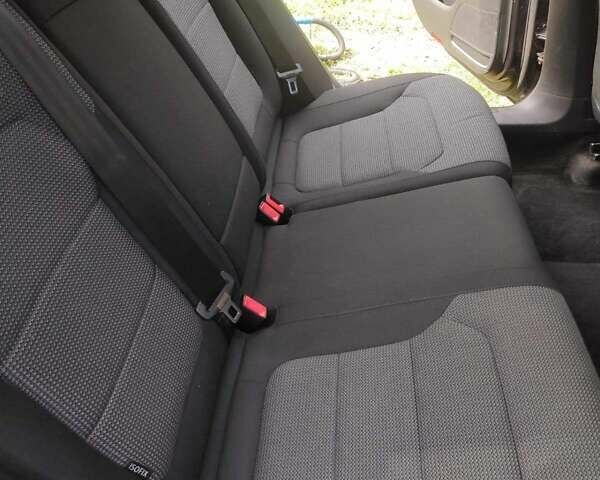 Черный Фольксваген Пассат, объемом двигателя 1.97 л и пробегом 370 тыс. км за 9200 $, фото 17 на Automoto.ua